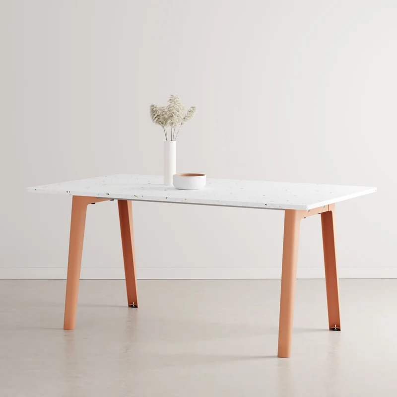 Table à manger NEW MODERN - plastique recyclé Venezia