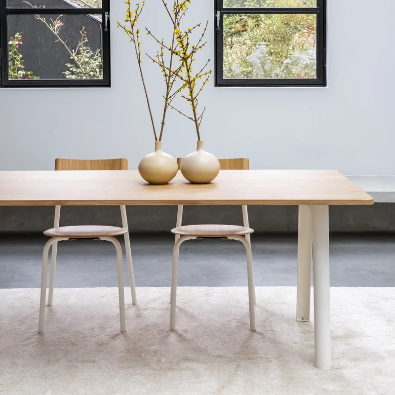 Table à manger NEW MODERN - bois éco-certifié