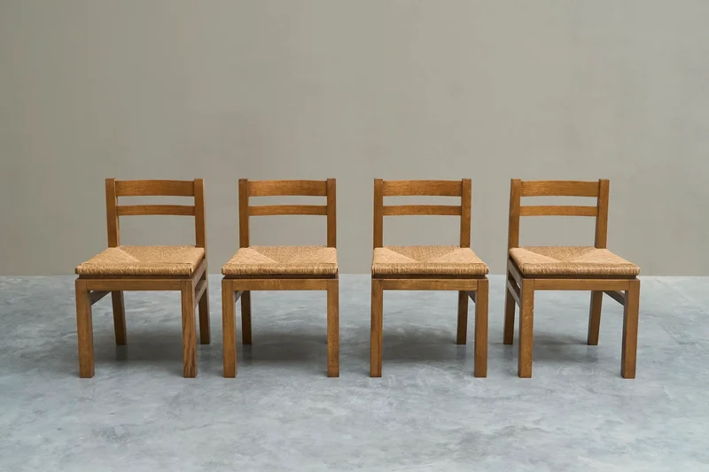 Set of 4 Modernist Chairs in Solid Oak and Straw, Belgium 1960s