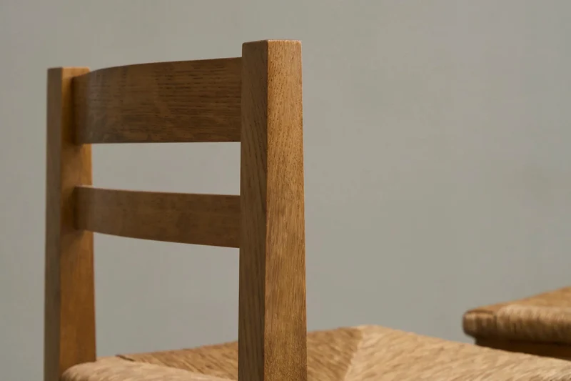 Set of 4 Modernist Chairs in Solid Oak and Straw, Belgium 1960s