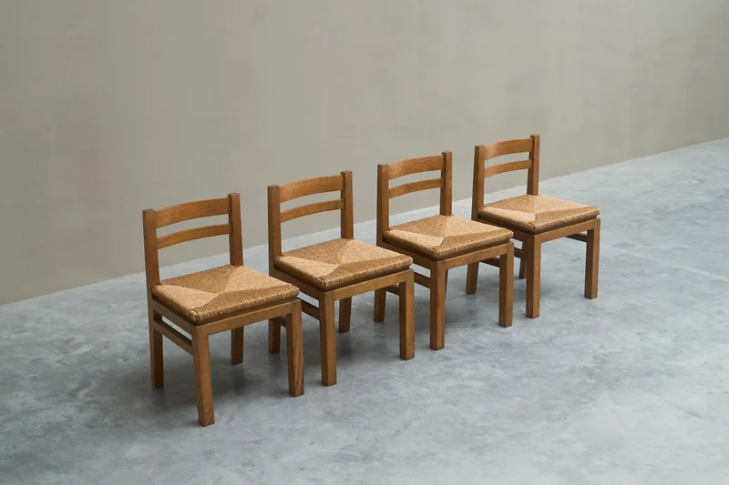 Set of 4 Modernist Chairs in Solid Oak and Straw, Belgium 1960s