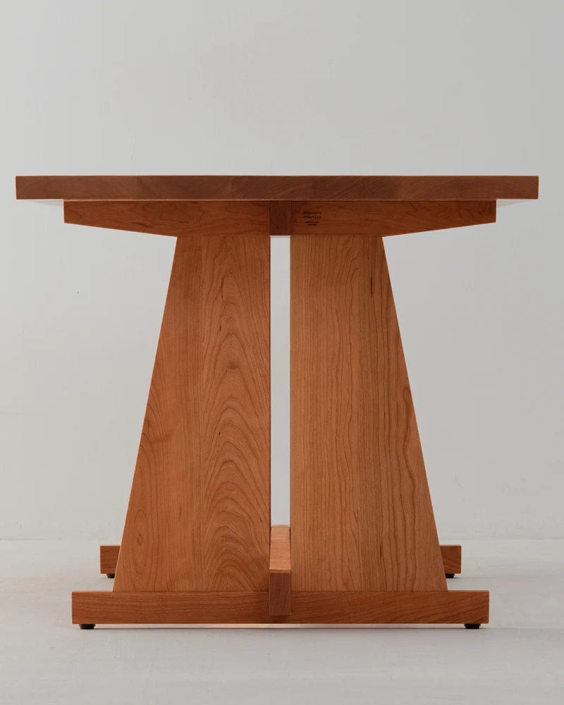 Lola Table Classic