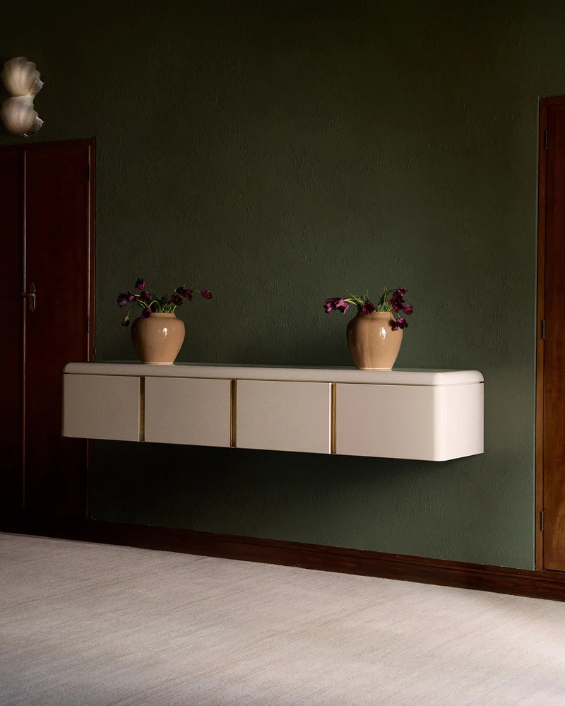 Various Positions Server in Polished Lacquered designed by Yaniv Chen