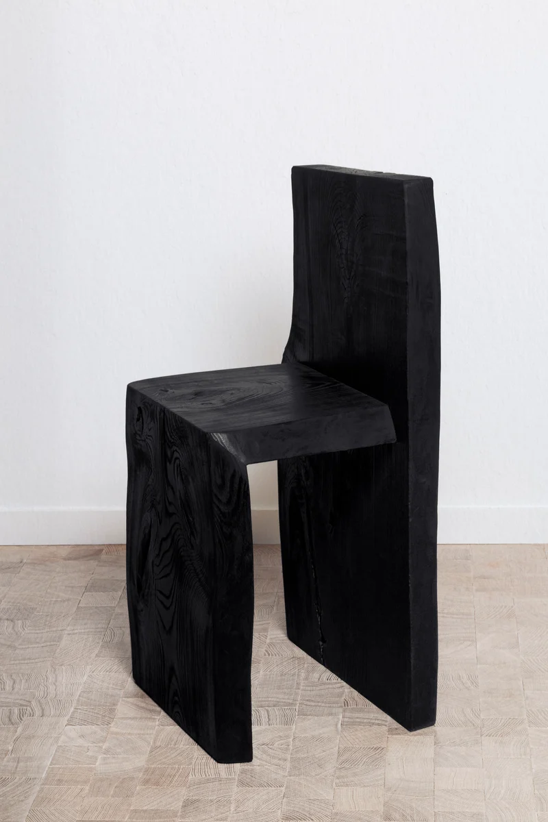 CHAIR ( 0 2 )