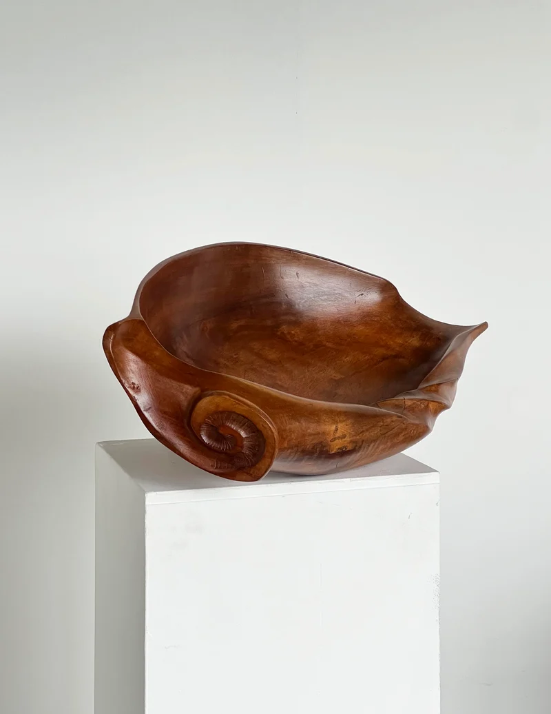 Vintage Shell Dish in Wood - Large Carved Collection