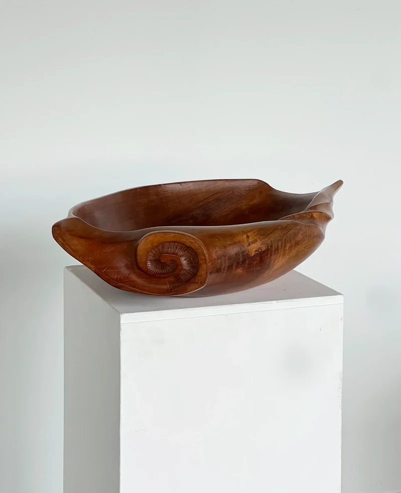 Vintage Shell Dish in Wood - Large Carved Collection