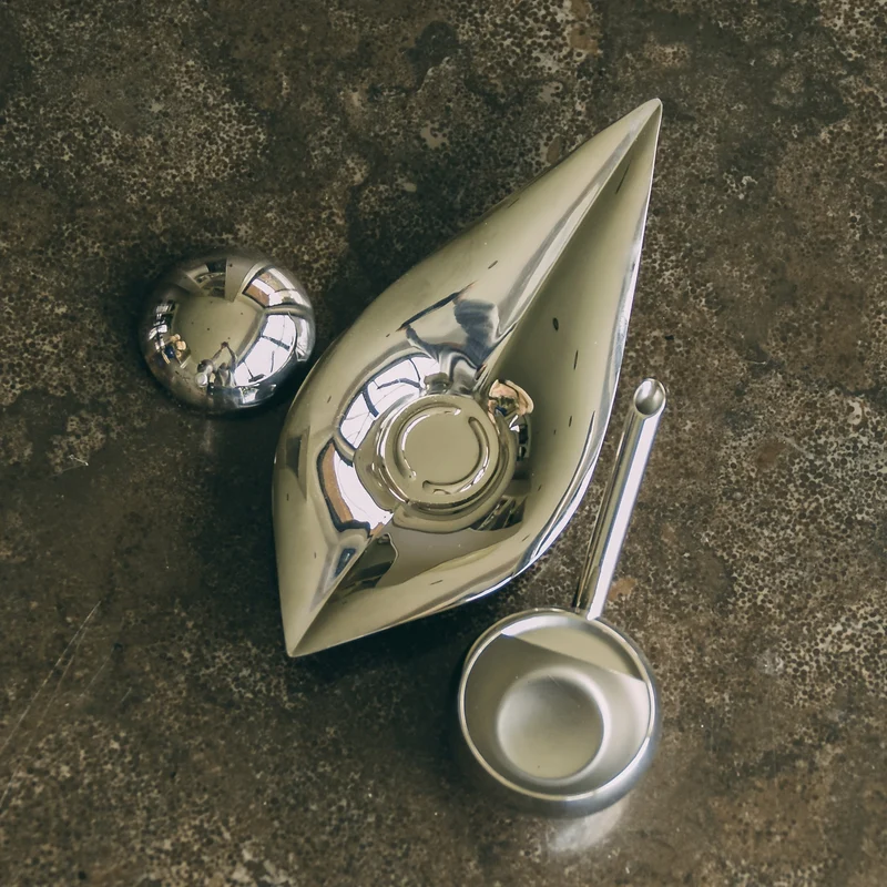 Alessi serveware Oil Dispenser PW01