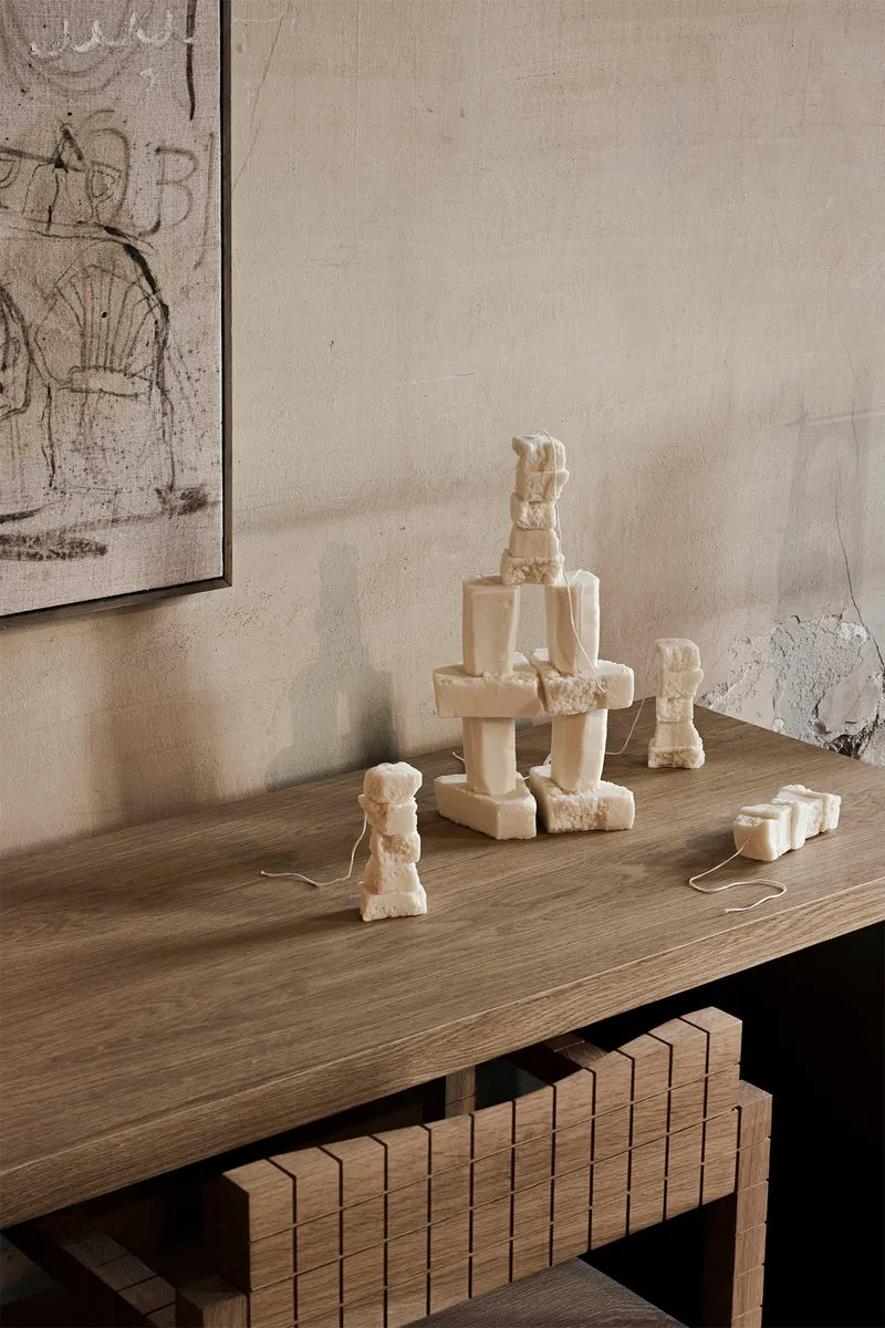 Canoa Studio Table