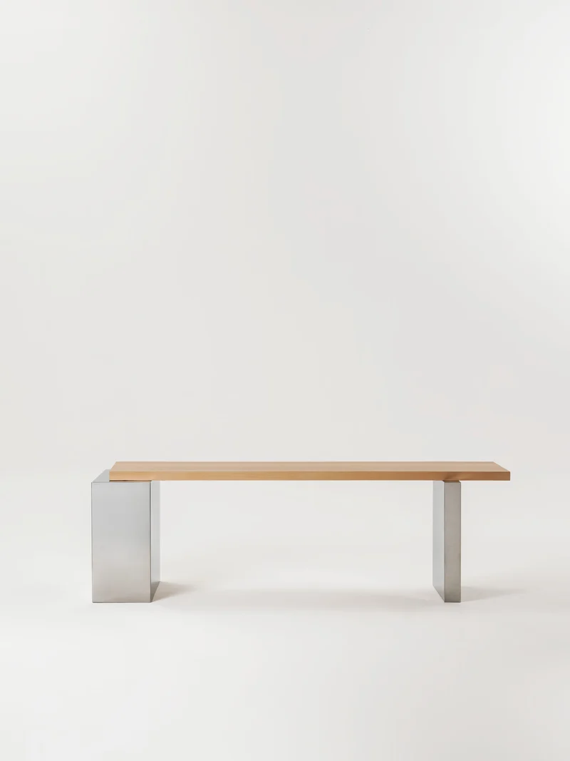 Canoa Studio Table