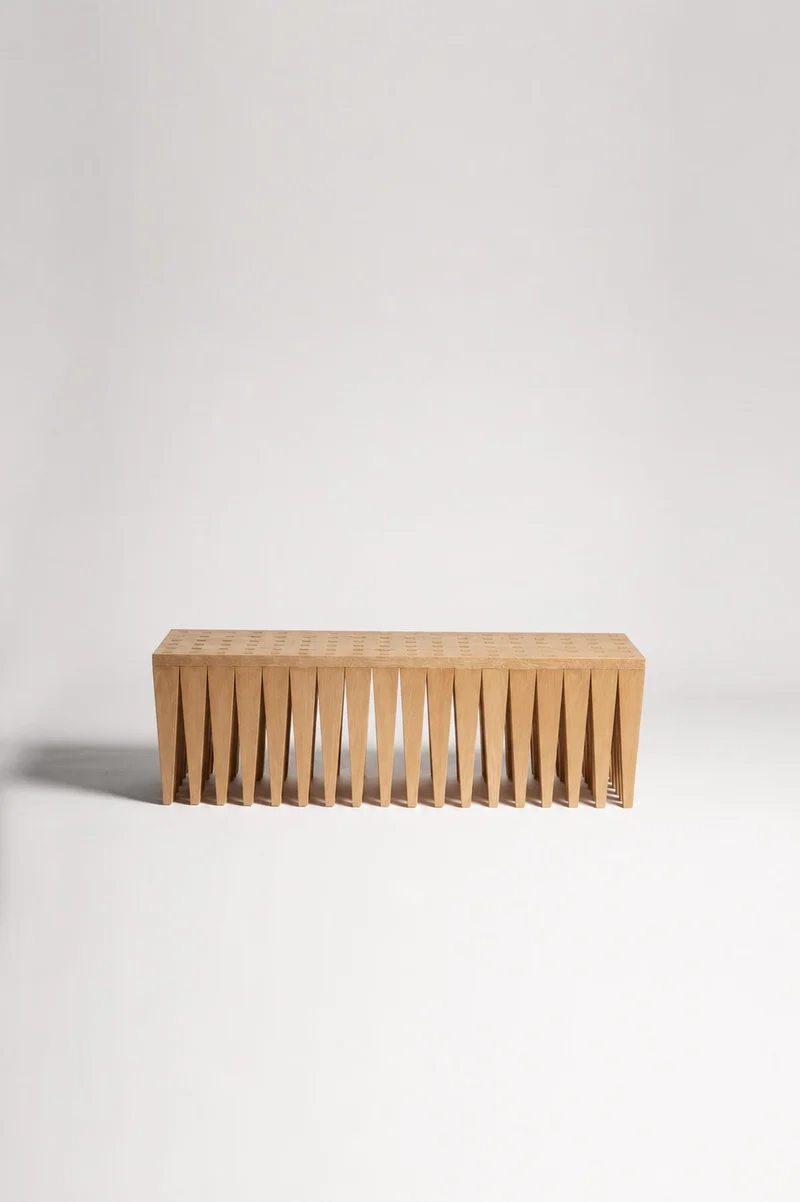 Obsidiana Bench