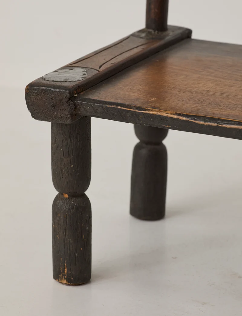 Small artisanal vintage West African chair "Baoulé" in solid wood C. 1960