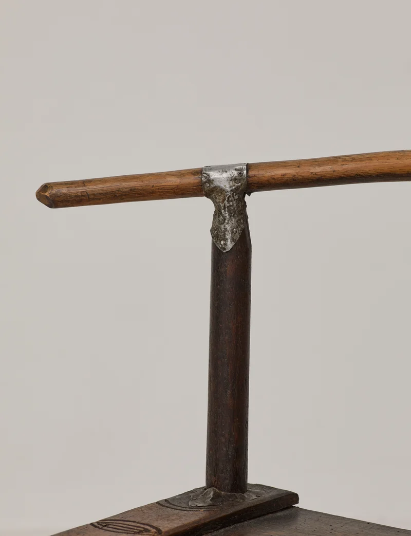 Small artisanal vintage West African chair "Baoulé" in solid wood C. 1960