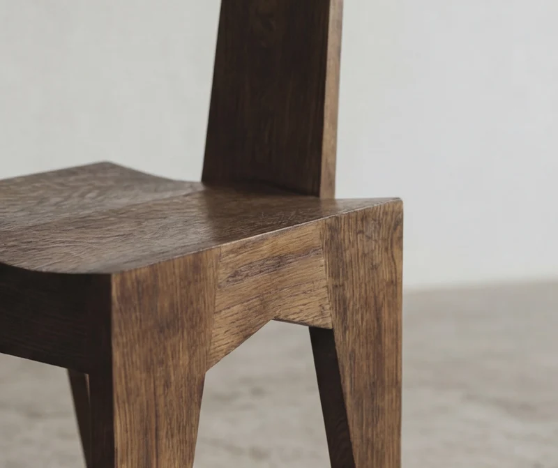 T CHAIR
