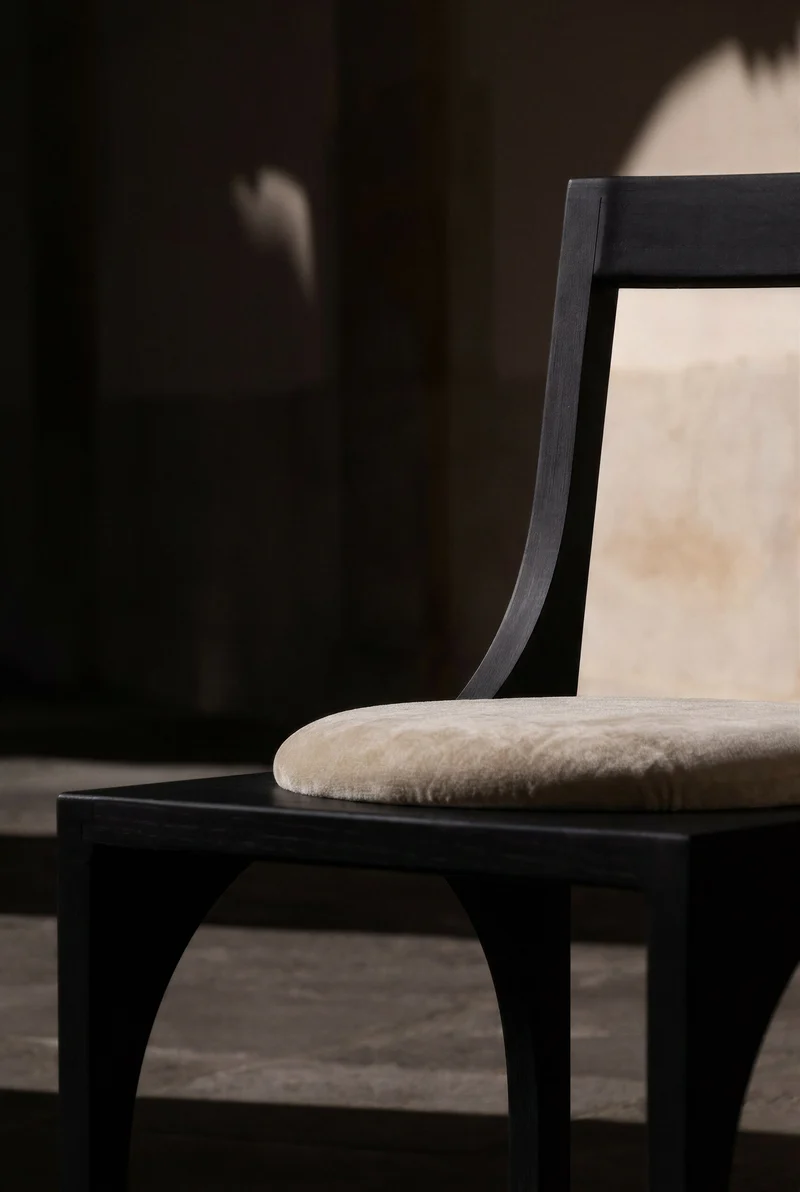 Calyx Chair