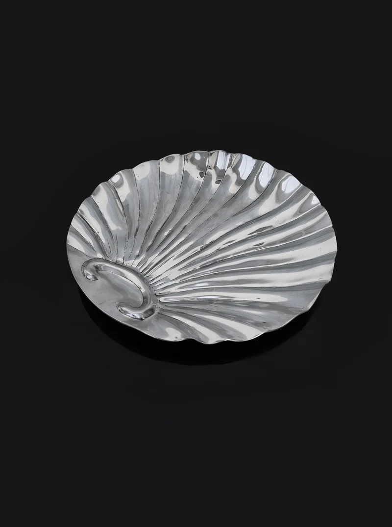 Large Shell Dish