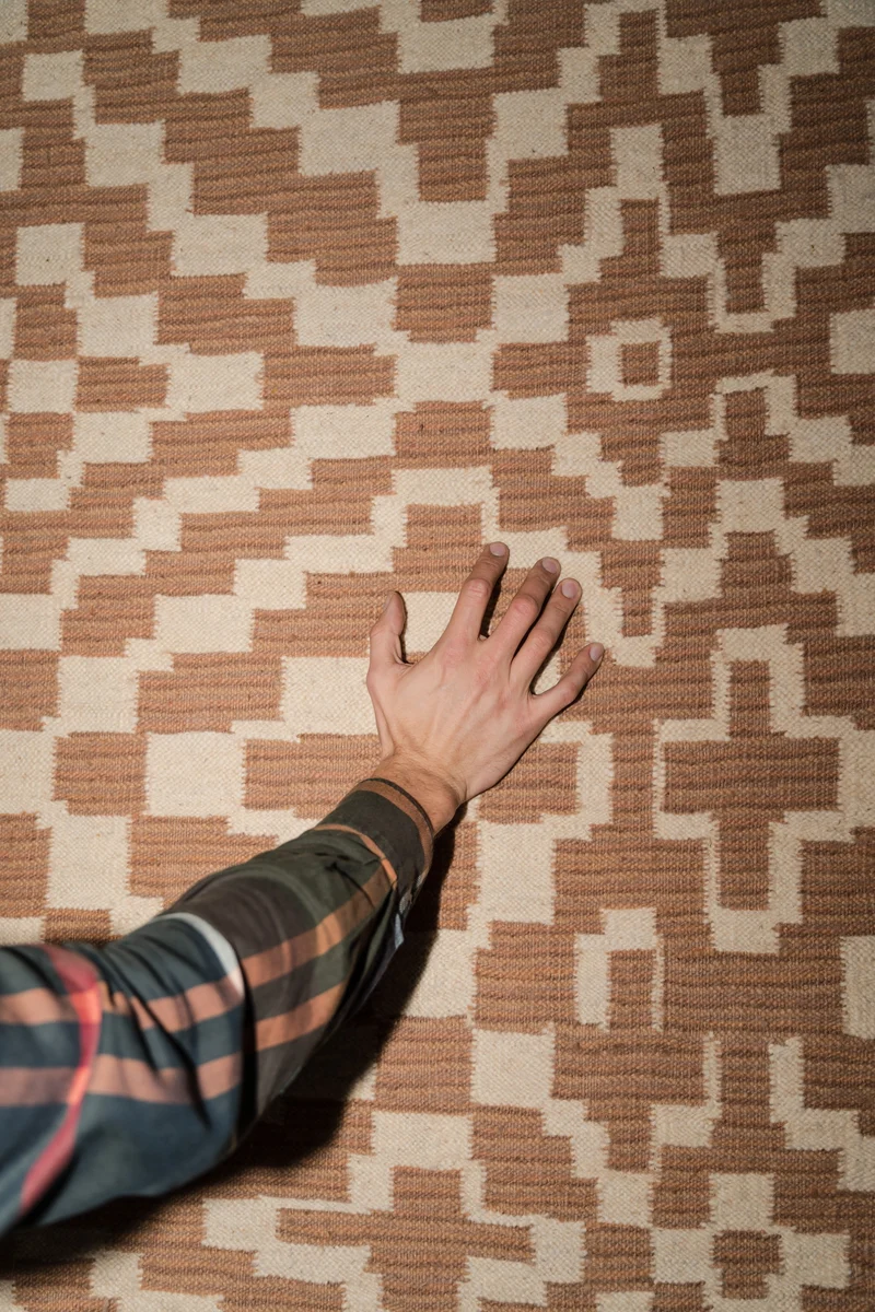 Vertigo Contemporary Tapestry / Rug