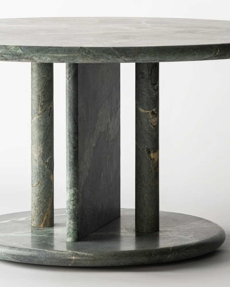 Saule Dining Table