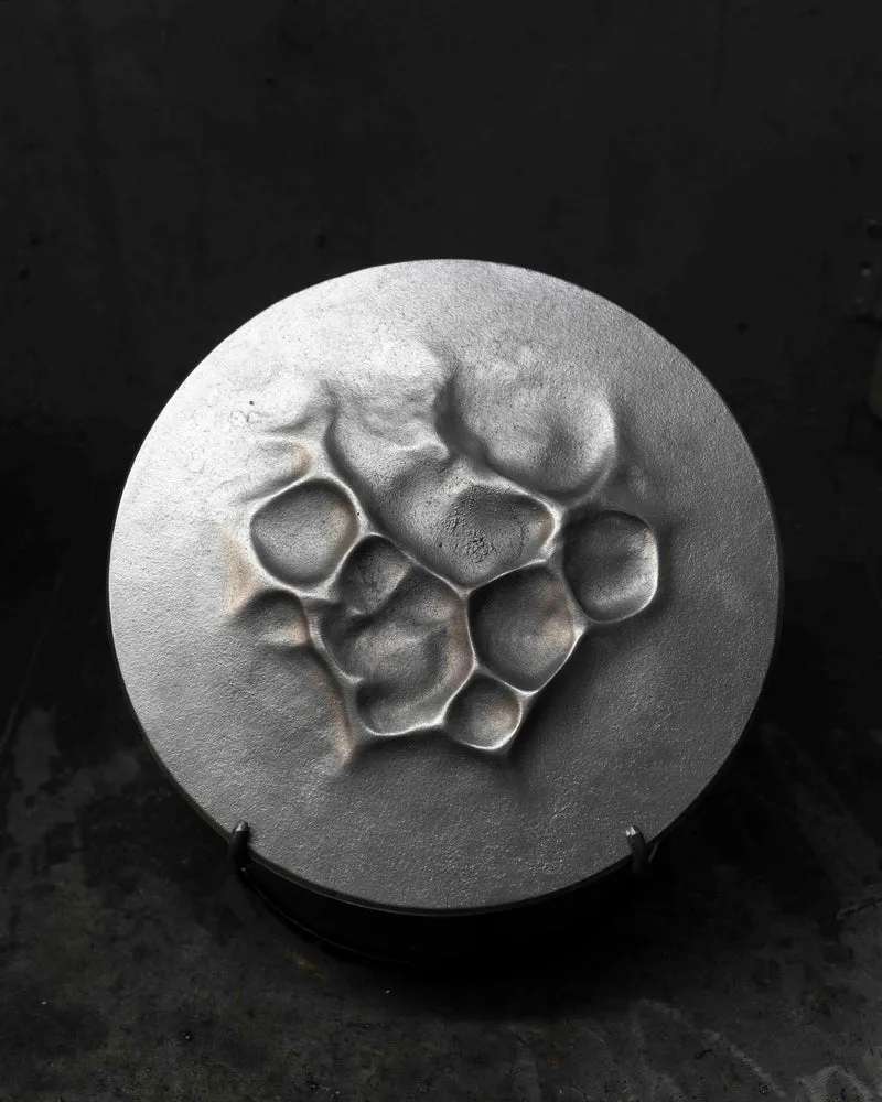 Tramontana Relief I – Sculptural Dish in Cast Aluminium