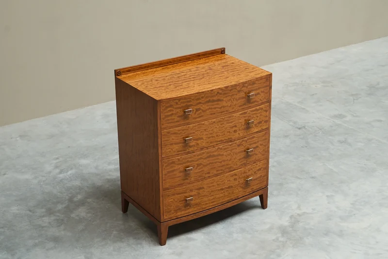 Art Deco Chest of Drawers in Maple, England 1930s