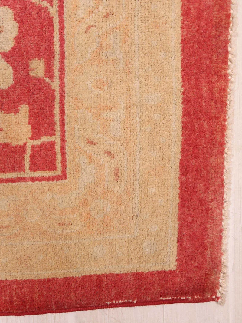 Chobi Rug in Carnelian 269 x 363 cm