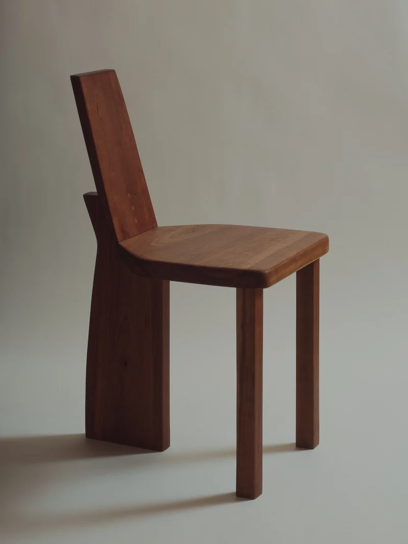 Tripod Chair