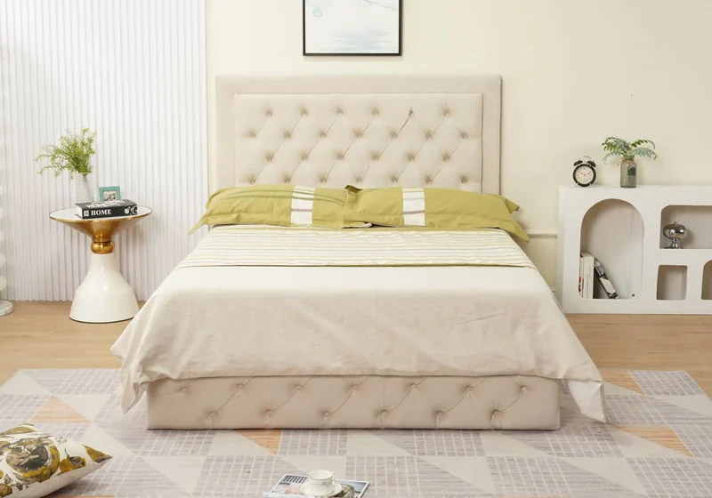 Lit capitonné en velours beige - Myris
