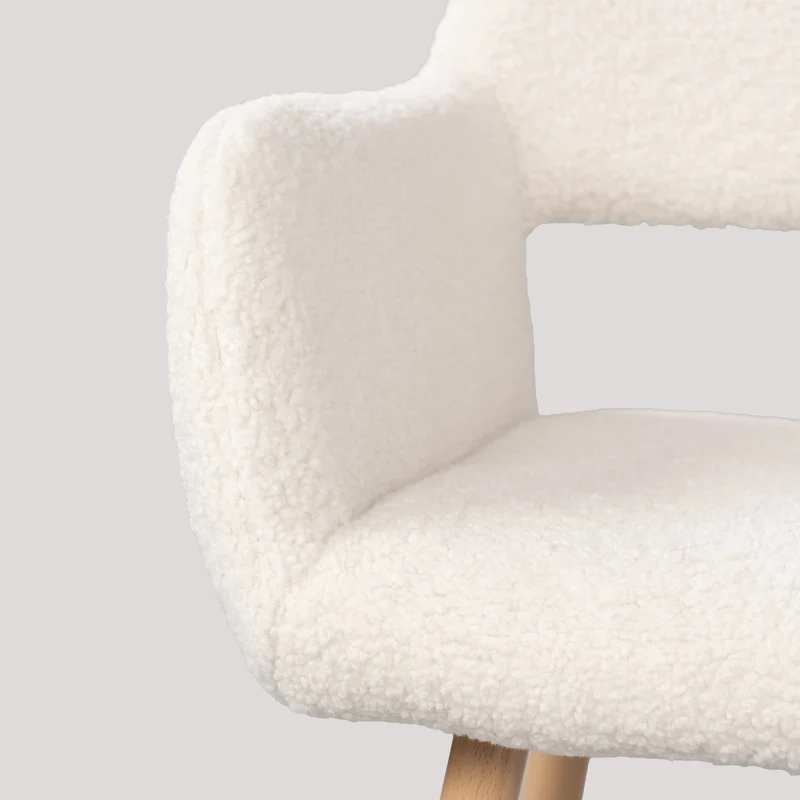 Lot de 4 fauteuils de salle à manger scandinaves avec accoudoirs tissu mouton bouclette beige - CROMWELL