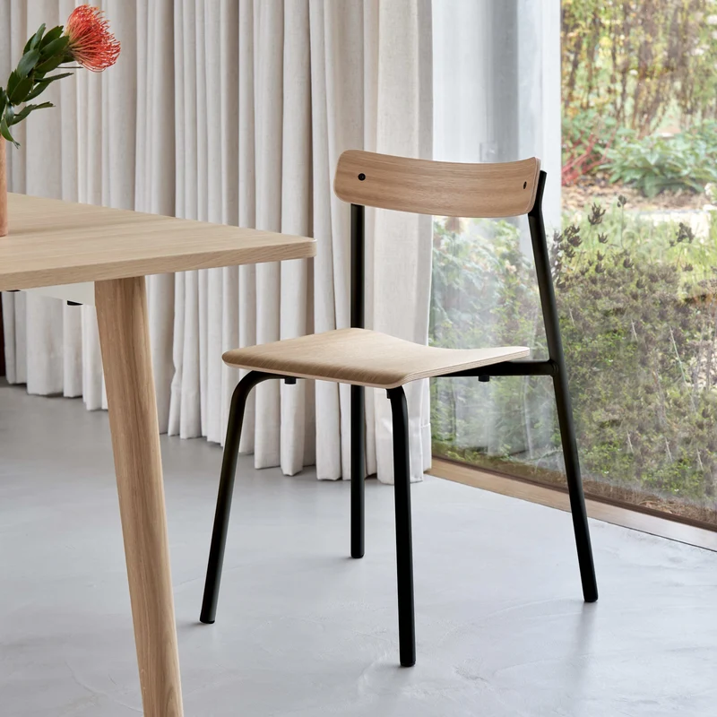 Chaise ETUDE - bois éco-certifié