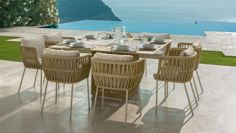 Cliff table à manger pour l'extérieur