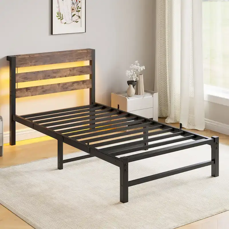 Cadre de lit double en métal avec tête de lit en bois, lumières RVB et chargeur USB, beige marron