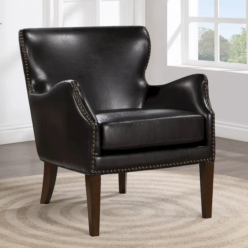 Fauteuil d'appoint à accoudoirs inclinés et pieds hauts en similicuir avec garniture cloutée, marron foncé