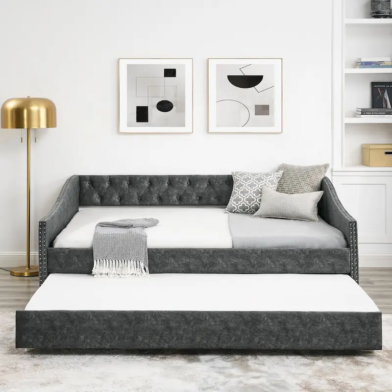 Lit de repos tapissé capitonné avec dossier capitonné à boutons et garniture cloutée, Gris et Beige