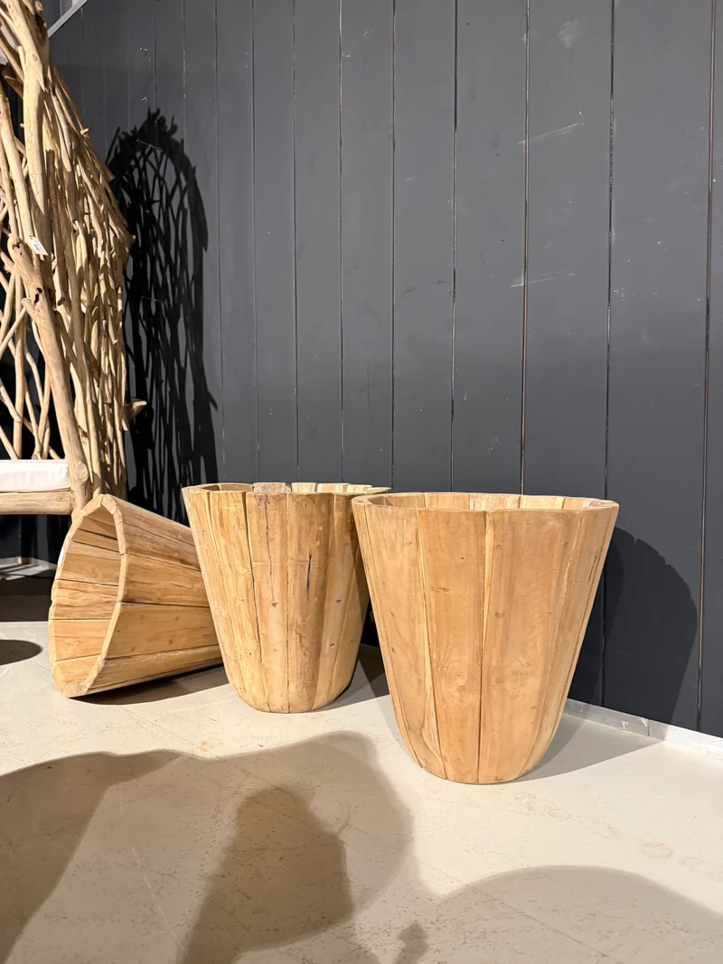 Pot de fleur en teck massif : Déco intérieure et jardin