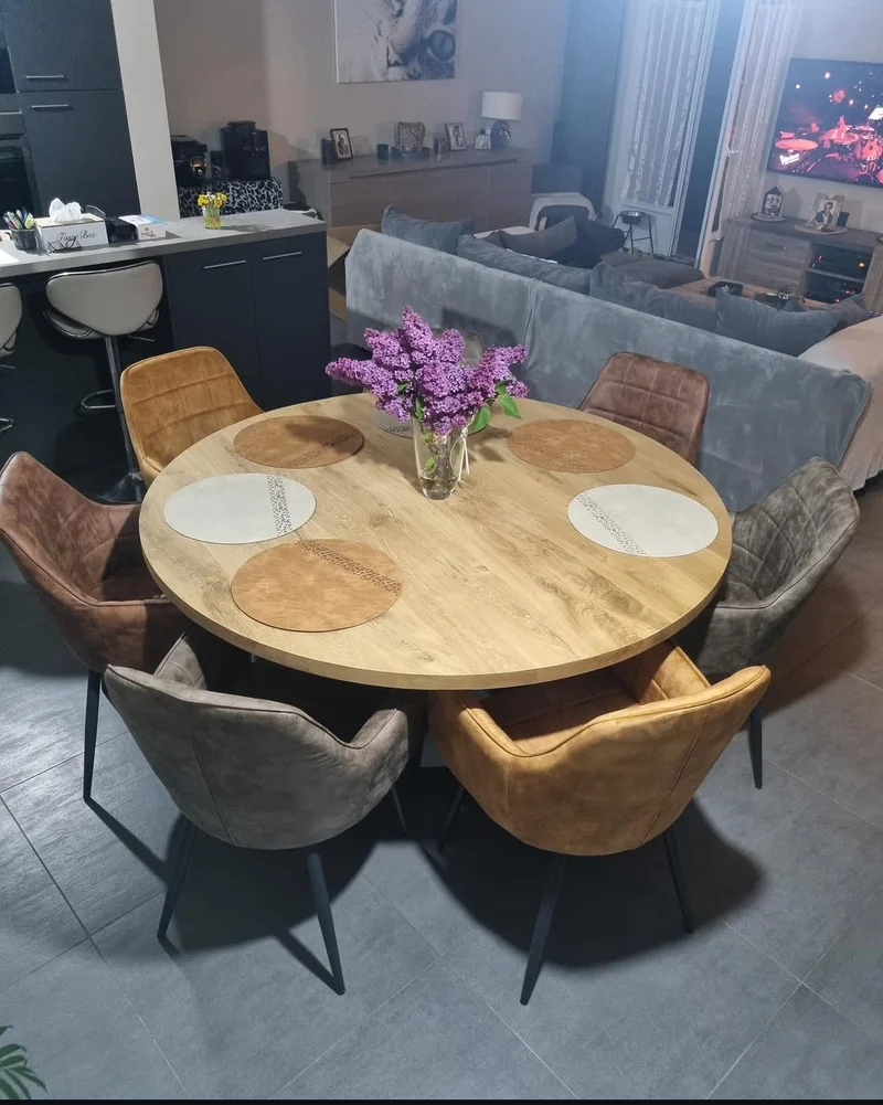Table ronde en Chêne Massif "CORTINA"