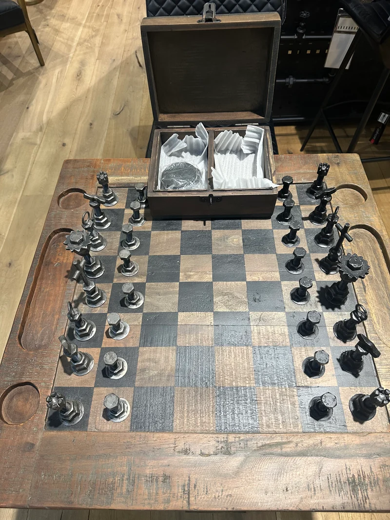 Table d'Échecs de Luxe "Échiquier Impérial"