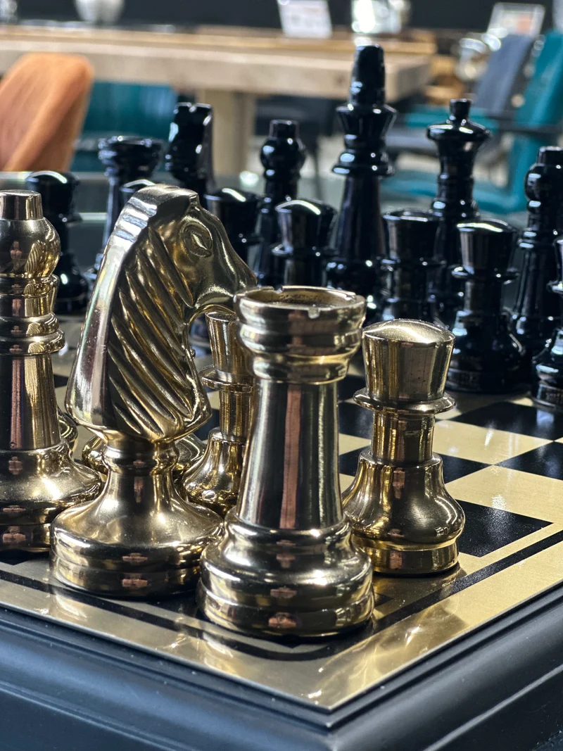 Échiquier de Luxe en Bois et Aluminium