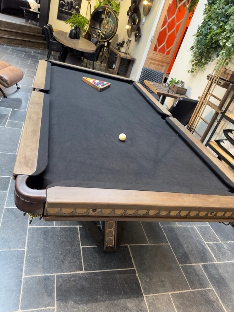 Billard Américain de Luxe en Chêne Massif, Cuir et Fonte