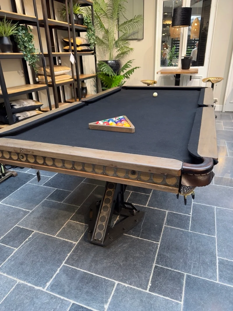 Billard Américain de Luxe en Chêne Massif, Cuir et Fonte