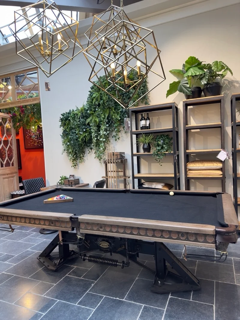 Billard Américain de Luxe en Chêne Massif, Cuir et Fonte