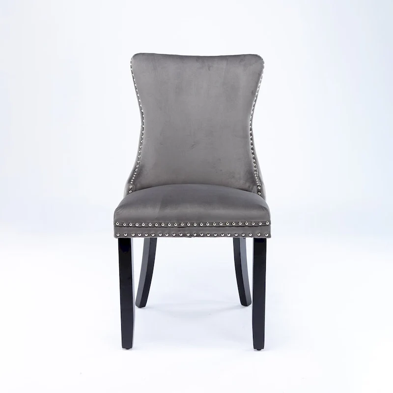 Chaise de salle à manger capitonnée en velours avec dossier à oreilles et clous décoratifs