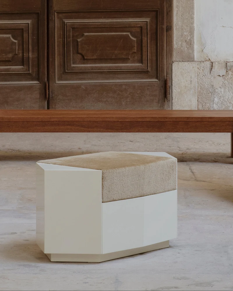 Ame I Lacquer Ottoman