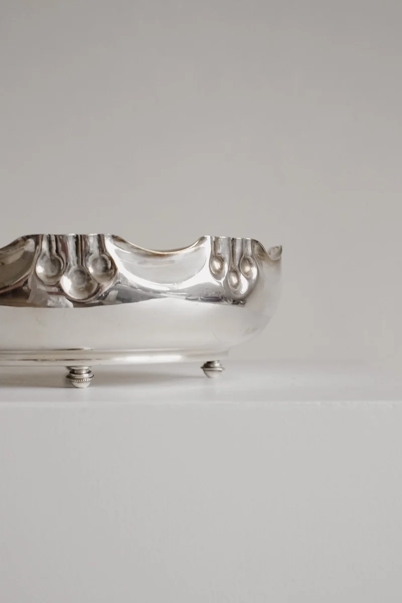 Elegant Silver-Plated Centerpiece Bowl