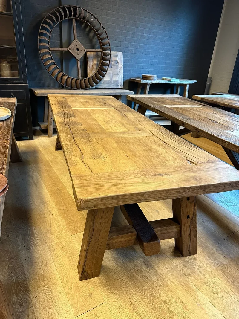 Table de Ferme en Vieux Chêne Massif Centenaire - Sur Mesure