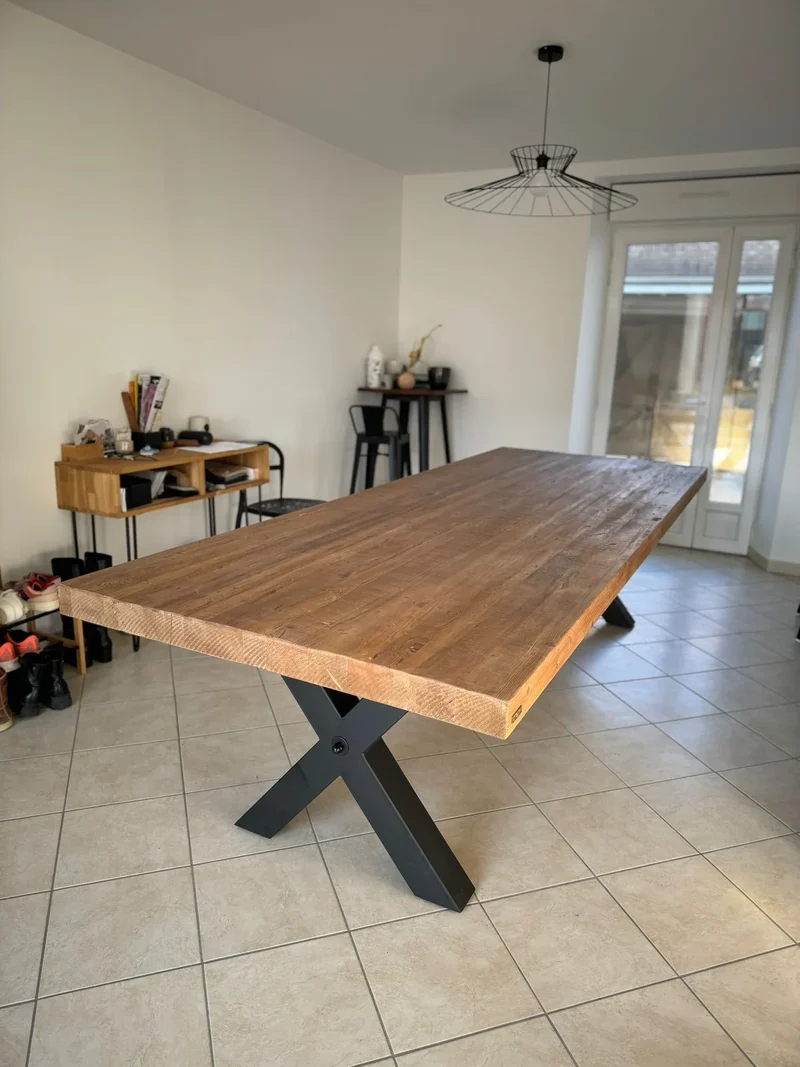Grande Table en Bois Massif et Pieds X en Métal "RIETI" (300x110 cm)