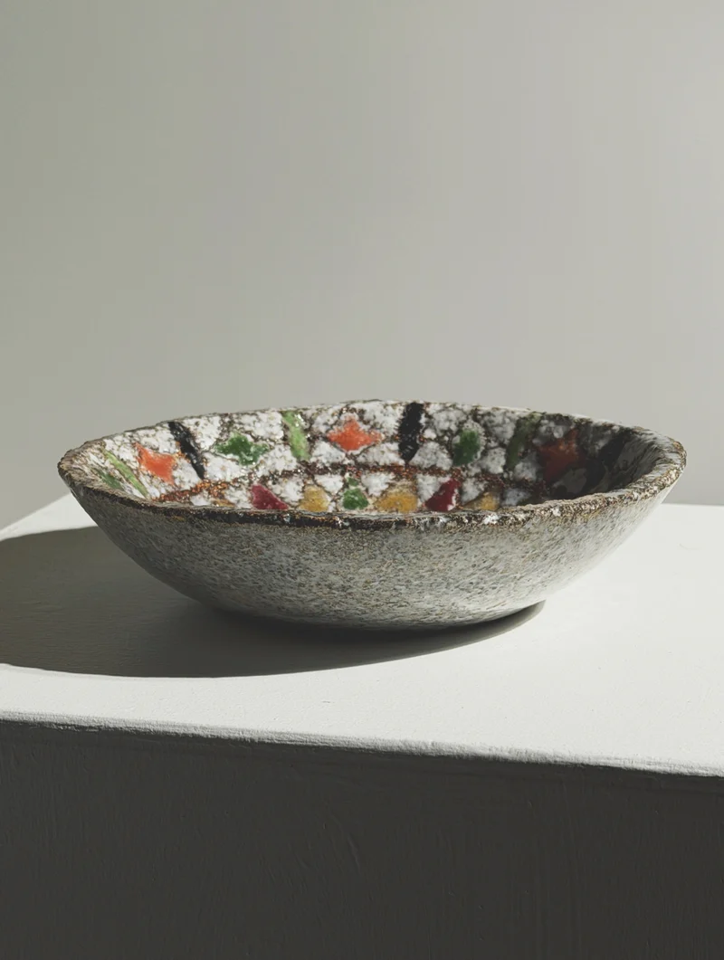 Bowl in Chamotte Stoneware by Fernande Kohler, Vallauris, circa 1960.