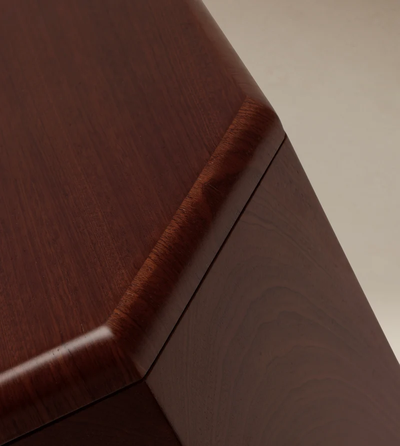 Chatior Side Table