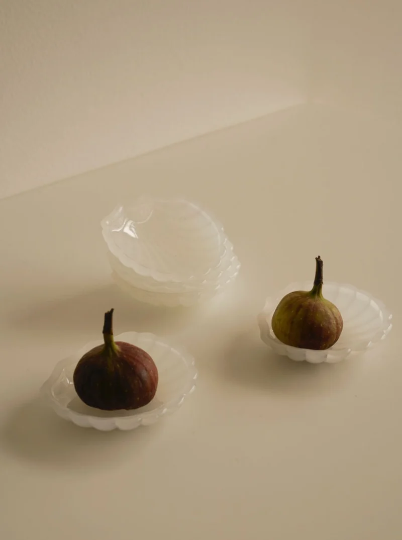 5x Shell Dessert Plates