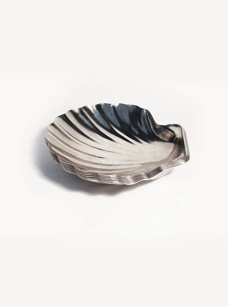 Set of 6 Small Shell Dishes