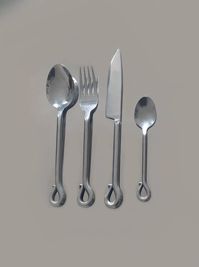 Vintage Set of 4 Twist Cutlery