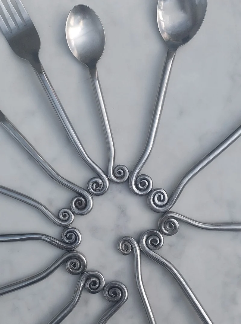 Set of 4 Swirling Cutlery